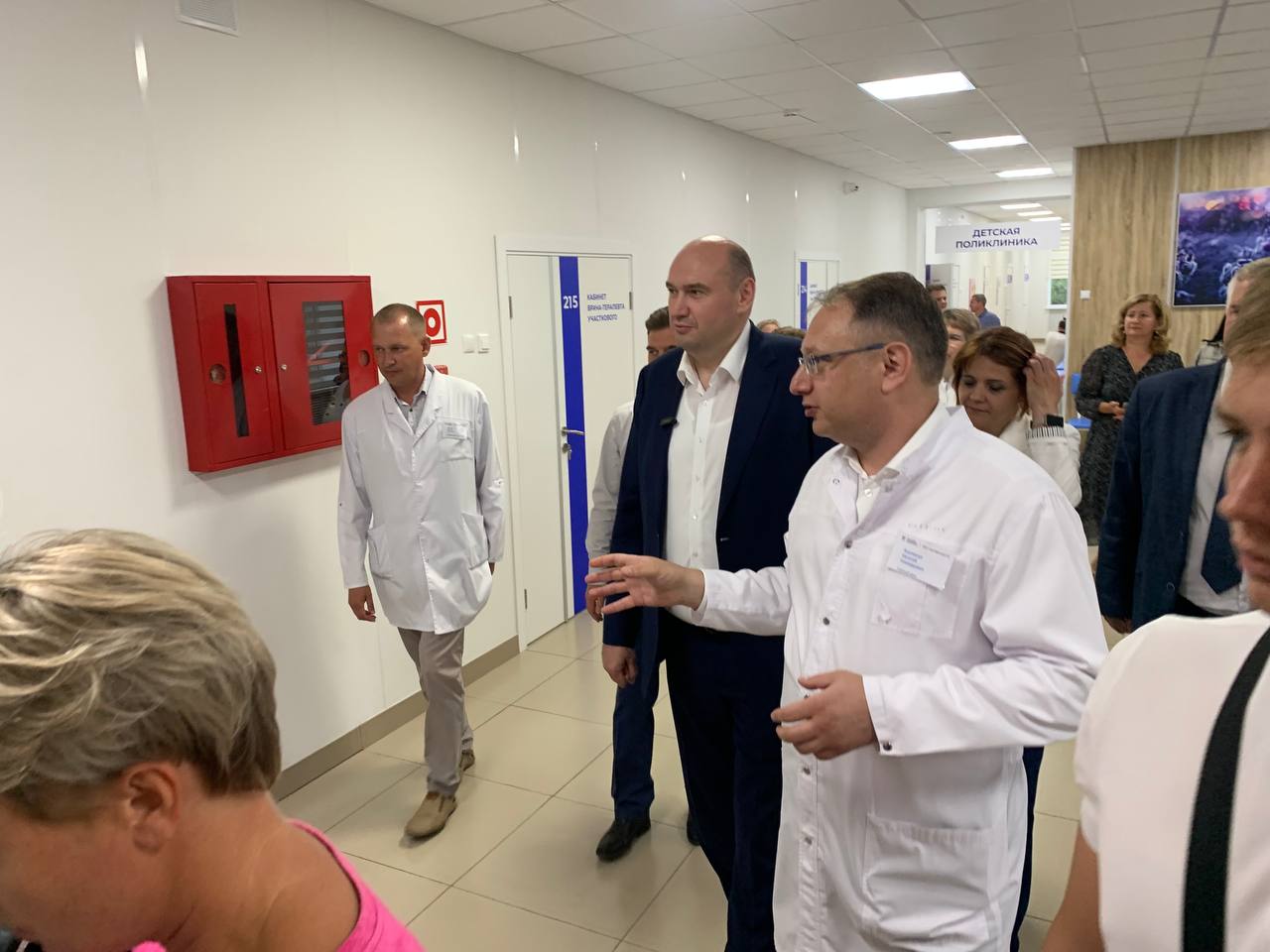 Евгений Солнцев открыл после капитального ремонта участковую больницу в Оренбургском районе