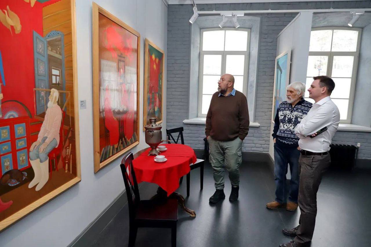 В оренбургский музей заехали художники из Санкт-Петербурга и Воронежа