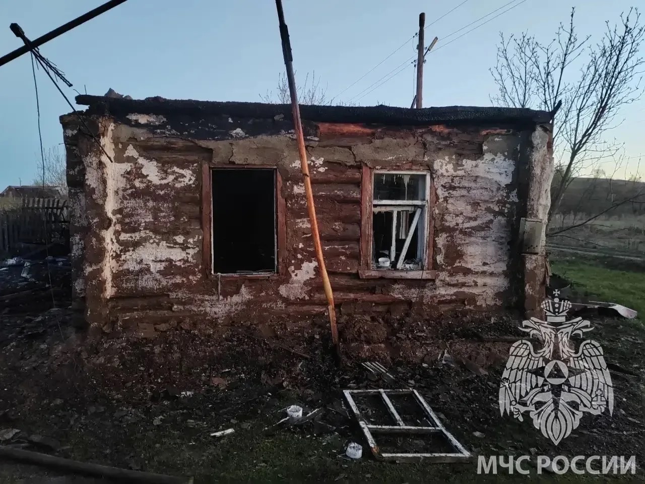 В Оренбуржье за сутки на пожарах спасли 11 человек, один мужчина погиб