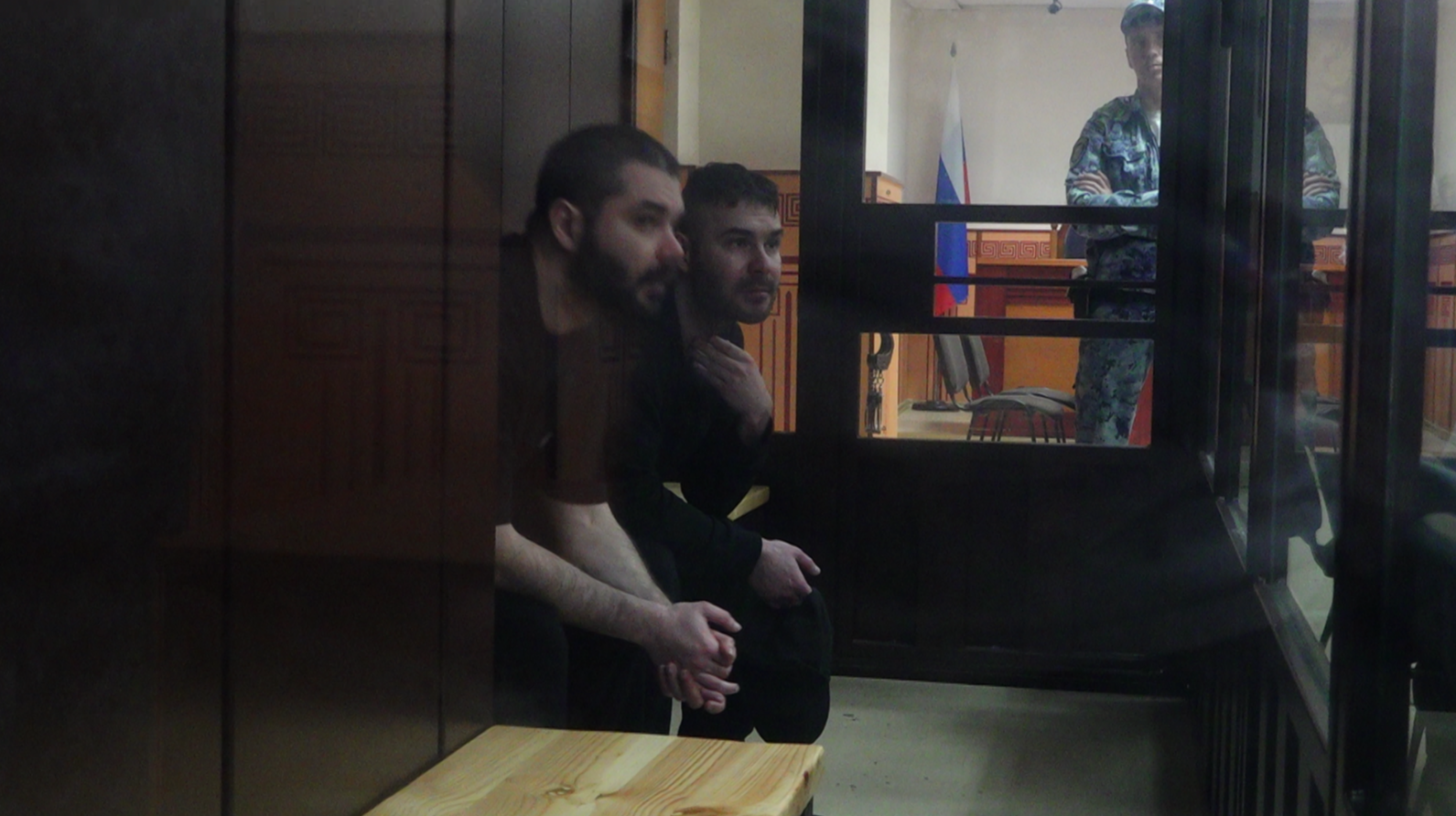В Оренбургском областном суде началось заседание по делу братьев Макаровых