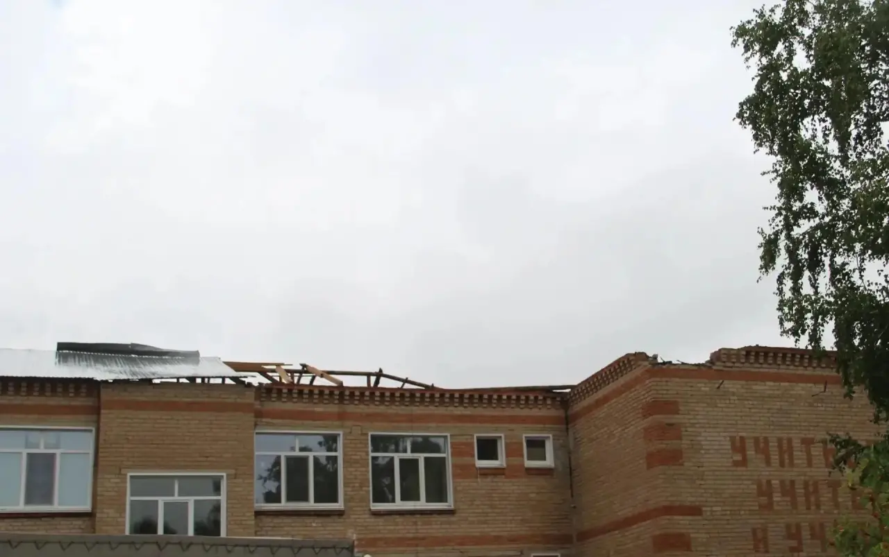 В Бузулукском районе ввели режим повышенной готовности из-за ночного урагана