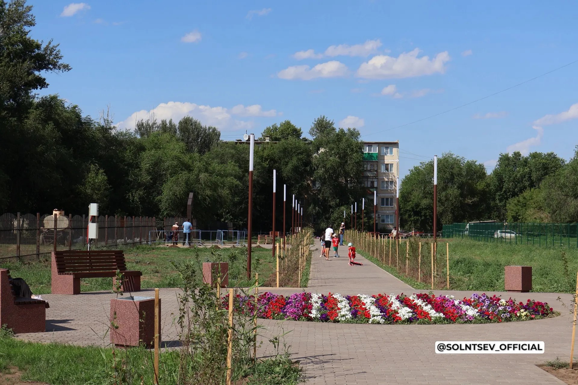 В Ясном в рамках нацпроекта появилась аллея Героев