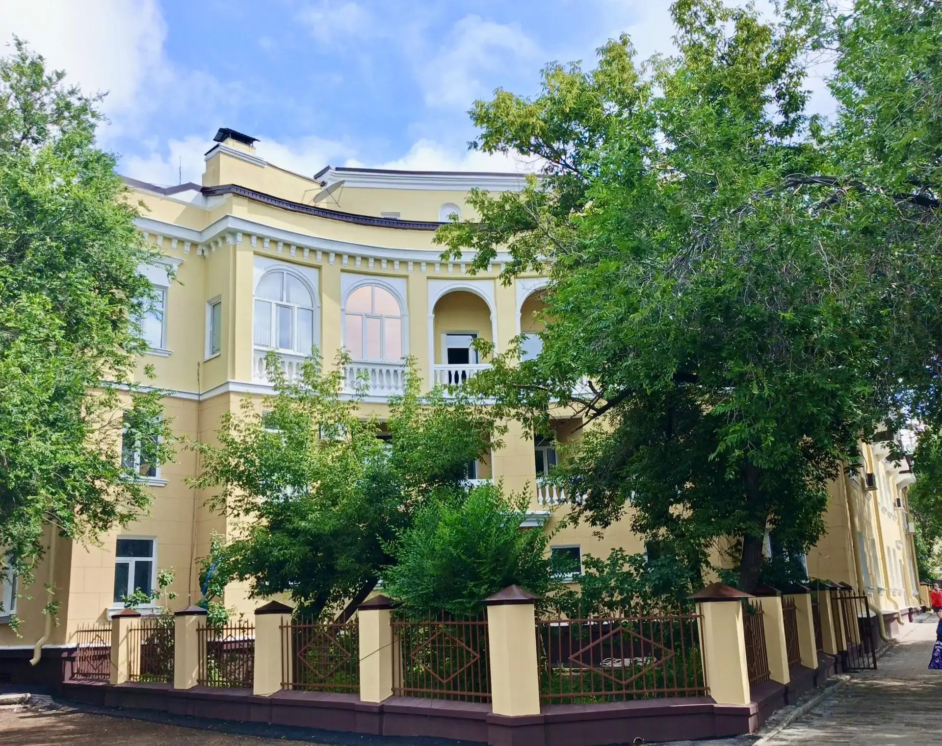 Дом на улице Кирова в Оренбурге преобразился после капремонта