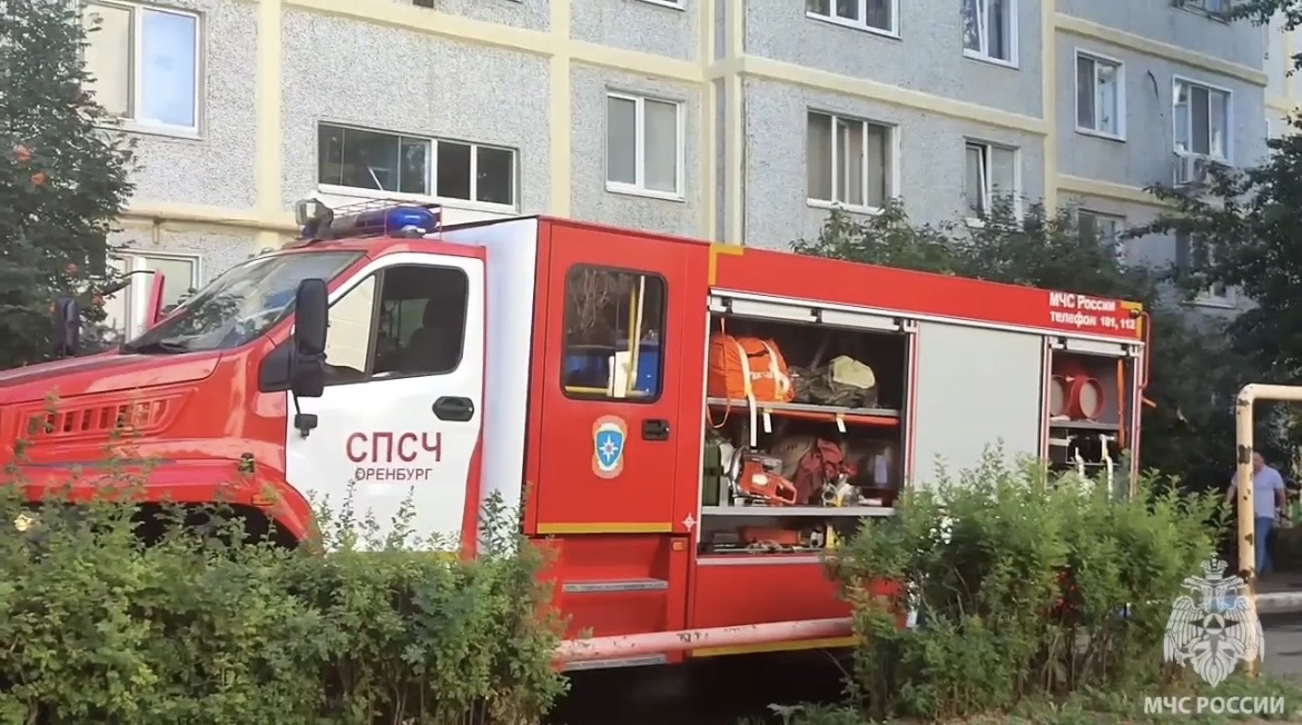 Спасатели ликвидировали пожар в многоэтажке на проспекте Гагарина