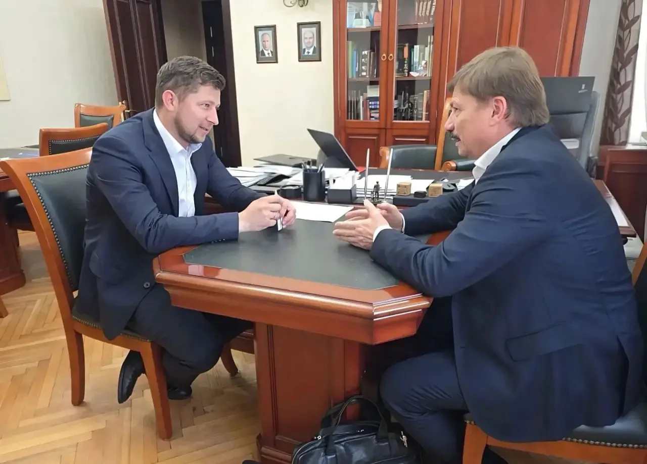 Юрий Мироненко встретился с советником директора Фонда президентских грантов