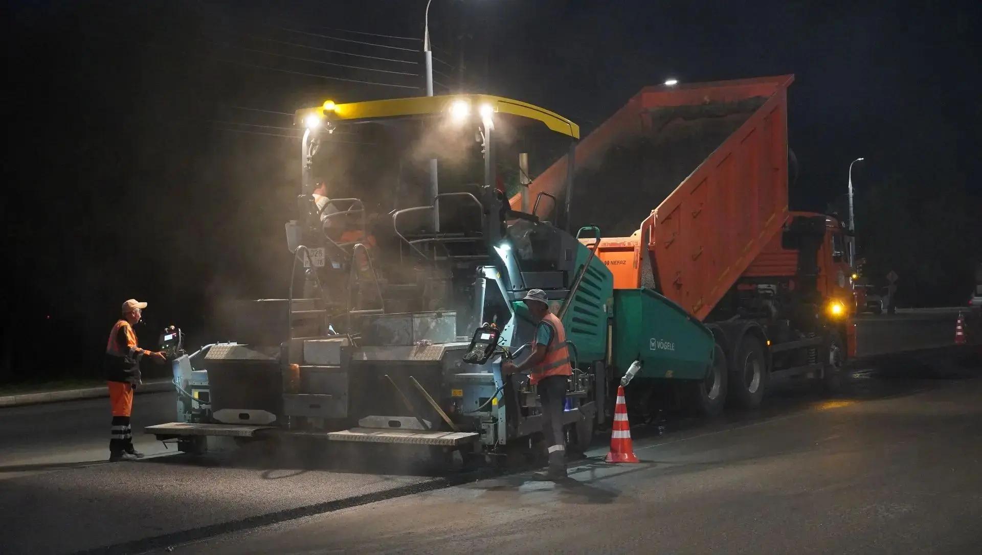 В Оренбурге приступили  к укладке асфальта на Нежинском шоссе