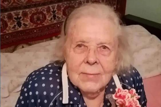 Губернатор поздравил жительницу Новотроицка со 100-летием