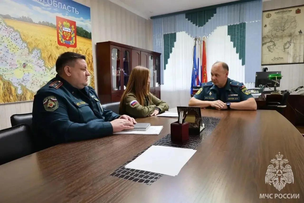 МЧС Оренбуржья передало четыре автомобиля в зону СВО