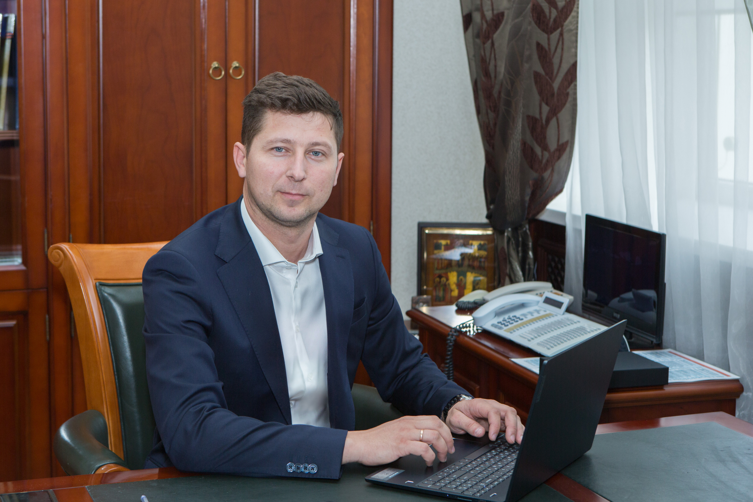 Юрий Мироненко провёл совещание на тему безопасности проведения выборов