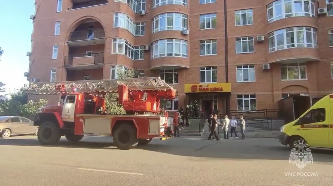 Короткое замыкание едва не спалило балкон в Оренбурге
