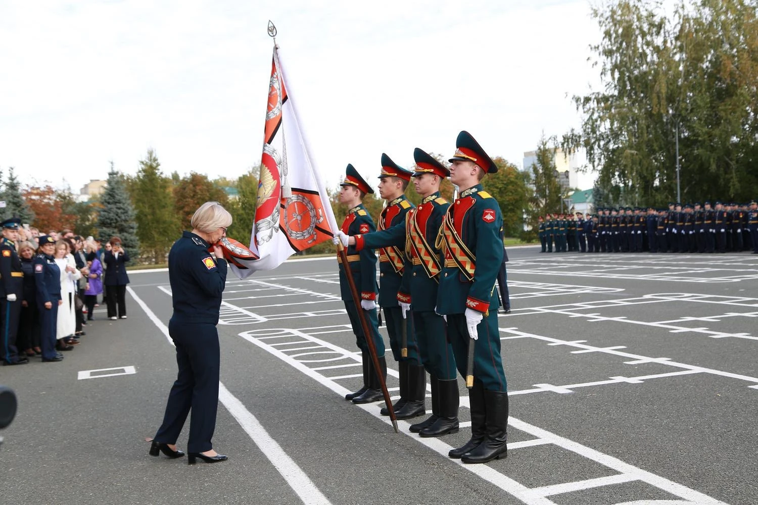 Татьяна Машковская попрощалась с кадетским училищем