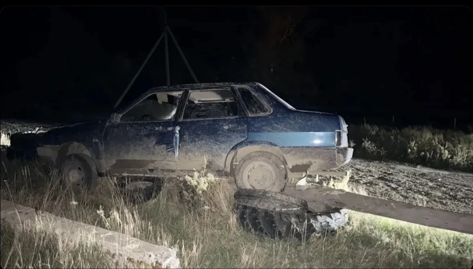 В поселке Светлый несовершенолетний пассажир выпал из автомобиля и получил травмы