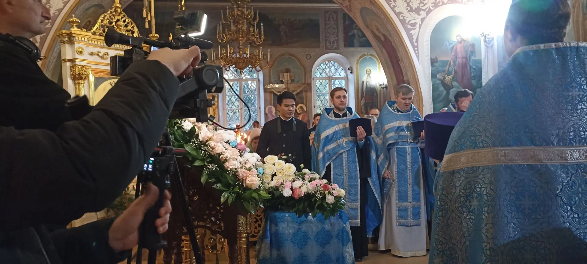 В Оренбург привезли частицу Пояса Пресвятой Богородицы