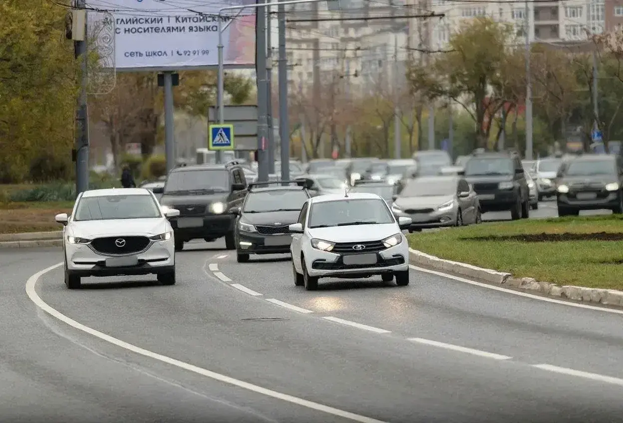 Евгений Солнцев поздравил автомобилистов Оренбуржья с профессиональным праздником